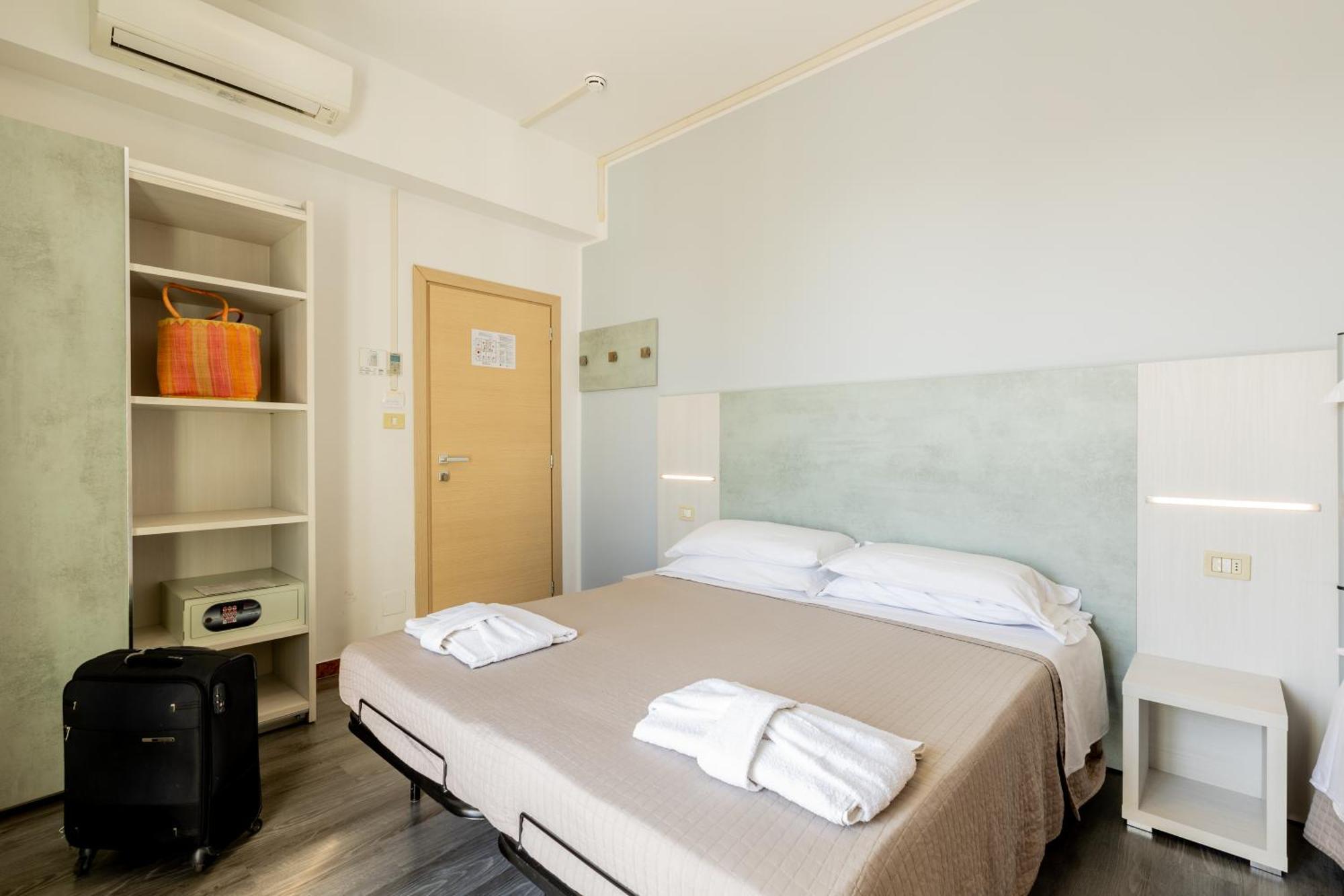 Hotel Kim Rimini Dış mekan fotoğraf