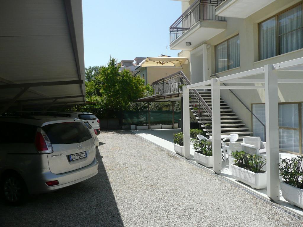 Hotel Kim Rimini Dış mekan fotoğraf