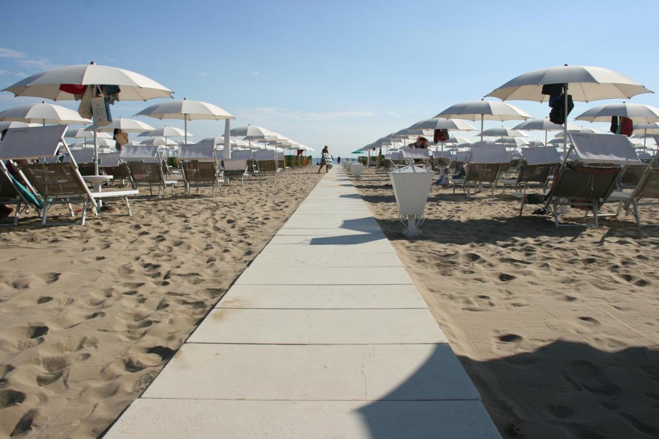 Hotel Kim Rimini Dış mekan fotoğraf